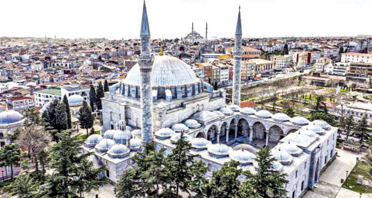 ইস্তাম্বুলের ইয়াভুজ সুলতান সেলিম মসজিদ