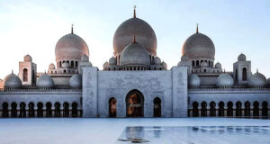 ইমামের সামাজিক মর্যাদা ও দায়িত্ব