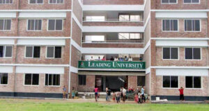 স্বাধীনতা ও জাতীয় দিবস উপলক্ষে লিডিং ইউনিভার্সিটির কর্মসূচি