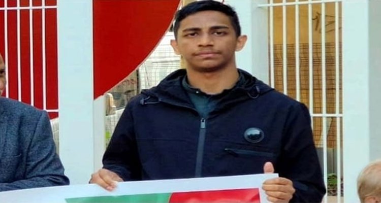 রাষ্ট্রবিরোধী অপপ্রচারের অভিযোগে মামলা, হোসাইননের বিরুদ্ধে গ্রেফতারি পরোয়ানা