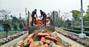 মাধবপুরে ১ কোটি ৫৫ লাখ টাকার ভারতীয় জিরা ও চশমা জব্দ