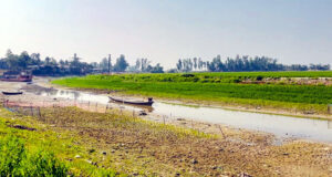 অস্তিত্ব সংকটের মুখে লাখাইর সুতাং নদী