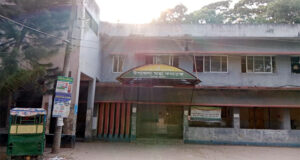 চিকিৎসক অনুপস্থিতিতে বাড়ছে জনভোগান্তি