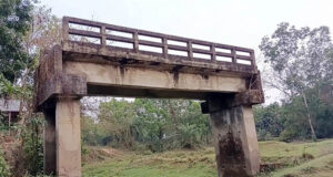 কাগজে উন্নয়ন, বাস্তবে দুর্ভোগ—চালু হয়নি সেতু