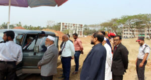 লিডিং ইউনিভার্সিটির তৃতীয় একাডেমিক ভবনের নির্মাণ কাজ পরিদর্শন