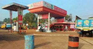 সিলেটে পেট্রোল পাম্পে ধর্মঘটের ডাক