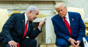 ইরানে হামলার আগে ট্রাম্পকে যে লোভ দেখিয়েছিলেন নেতানিয়াহু
