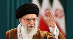 বিপ্লবী থেকে সুপ্রিম লিডার, কে এই খামেনি?