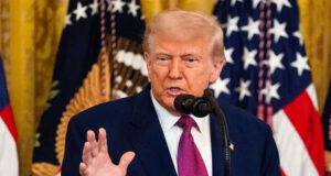 তেলের দামের চেয়েও ইরানকে থামানো বেশি জরুরি: ট্রাম্প