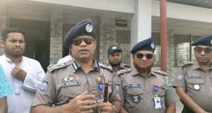 ক্যাম্পের ফলে যানজট ও অপরাধ কমেছে: ডিআইজি ইমতিয়াজ