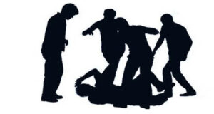 দোয়ারাবাজারে যুবকের ওপর সশস্ত্র হামলা ও ছিনতাইয়ের অভিযোগ