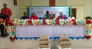 শ্রীমঙ্গলে বিনামূল্যে সার ও বীজ পেলেন কৃষকরা