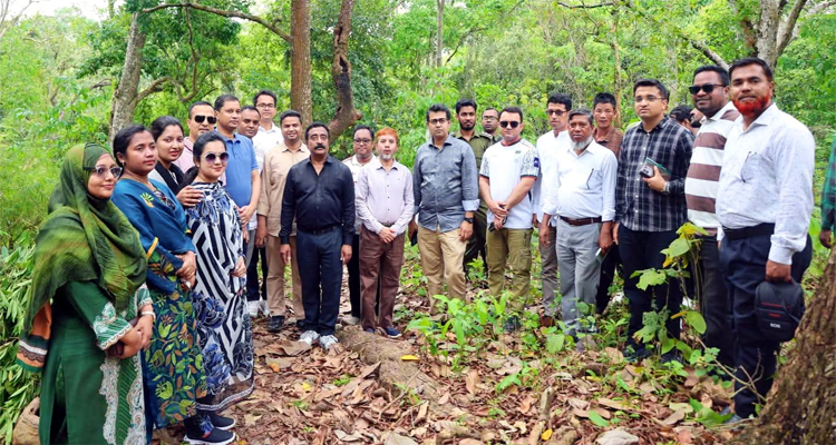 পর্যটন উন্নয়নে রেমা-কালেঙ্গা ঘুরে দেখলেন বিভাগীয় কমিশনার