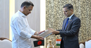 প্রধানমন্ত্রীর সঙ্গে ভারতীয় হাইকমিশনারের সৌজন্য সাক্ষাৎ