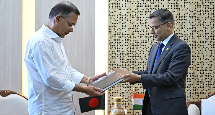 প্রধানমন্ত্রীর সঙ্গে ভারতীয় হাইকমিশনারের সৌজন্য সাক্ষাৎ