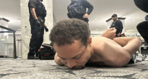 ট্রাম্পের অনুষ্ঠানে গুলি, আটক এক যুবক