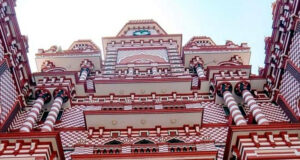 ইতিহাস, মুসলিম ঐতিহ্যের এক জীবন্ত নিদর্শন দৃষ্টিনন্দন মসজিদ