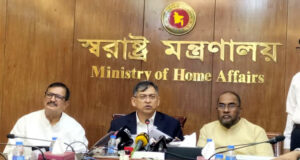 সিলেটে সীমিত পরিসরে পাথর কোয়ারি চালুর চিন্তা: স্বরাষ্ট্রমন্ত্রী
