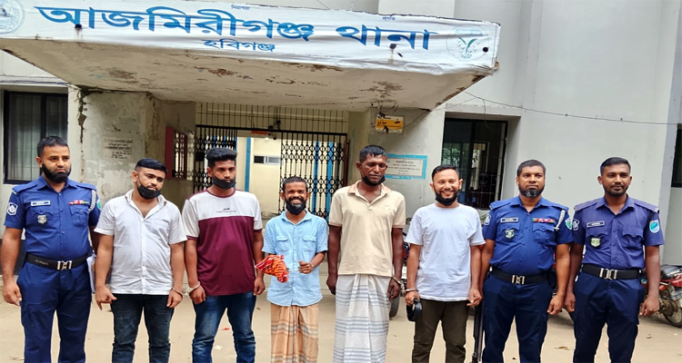 পত্রিকা অফিস খোলে মাদক ব্যবসা, তিন কথিত সাংবাদিকসহ আটক ৫