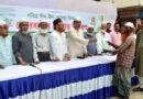 দরগা মহল্লায় মরহুম মাওলানা মছদ্দর আলী ফাউন্ডেশনের কোরবানী গোশত বিতরণ