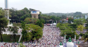 সিলেটের ঐতিহাসিক শাহী ঈদগাহে লাখো মুসল্লির ঢল