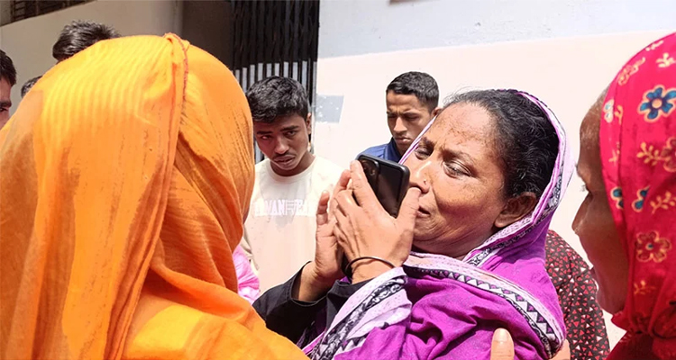 সিলেটে সড়ক দুর্ঘটনা: ‘দুই ভাই একসঙ্গে চলে গেল-এটা কীভাবে মেনে নেব’