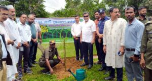 বড়লেখায় ৫ বছরে ২৫ কোটি বৃক্ষরোপণের শুভ উদ্বোধন