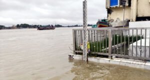 সুরমা নদীর পানি বিপৎসীমার ২০ সেন্টিমিটার ওপর দিয়ে প্রবাহিত