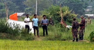 ১৭ দিন ধরে সীমান্তের শূন্যরেখায় থাকা ৩ যুবক ‘উধাও’
