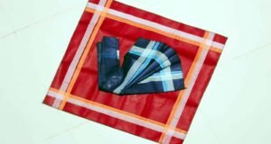 বিলুপ্তির পথে ঐতিহ্যে ঘেরা হাত রুমাল