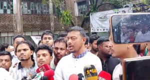আজ থেকে আর কথা বলব না, চুপ থাকব: নাসীরুদ্দীন পাটওয়ারী
