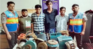 ছাতক চোরাই মোটর-নৌকা উদ্ধার, আটক-৪