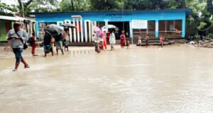 পানির নিচে বিদ্যালয় মাঠ, ব্যাহত পাঠদান