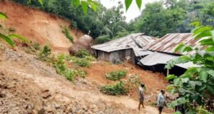 ভারী বৃষ্টিতে সিলেটে বন্যা ও পাহাড়ধসের শঙ্কা, প্রস্তুত ৫৩৭ আশ্রয়কেন্দ্র