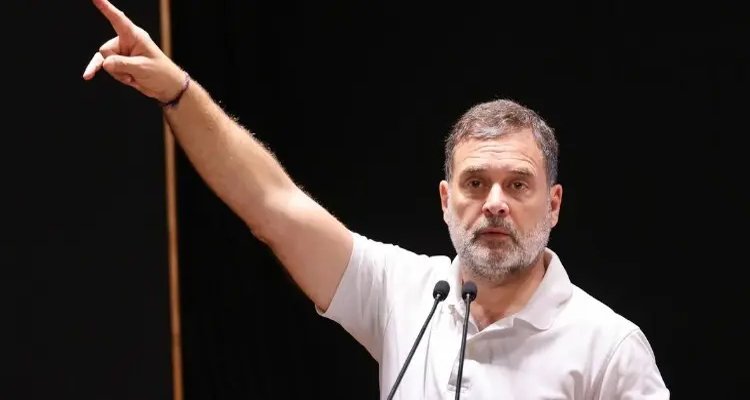 ভারতে এবার সরকার পতনের ডাক রাহুল গান্ধীর
