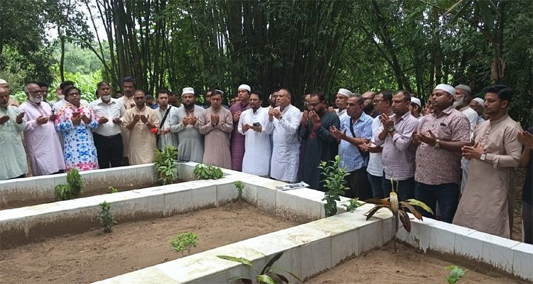 বিয়ানীবাজারে শহীদ তুরাবের দ্বিতীয় শাহাদাত বার্ষিকীতে সাংবাদিক প্রতিনিধি দল বিয়ানীবাজারে শহীদ তুরাবের দ্বিতীয় শাহাদাত বার্ষিকীতে সাংবাদিক প্রতিনিধি দল