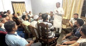 শাহ তৈয়ব ছয়লানী (র.) মাজার ওয়াকফ এস্টেট মসজিদের মোতাওয়াল্লী আবেদ রাজার মতবিনিময়