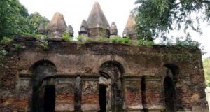 বহুল পরিচিত রাজবাড়ি’, ‘জমিদারবাড়ি’র ইতিহাস