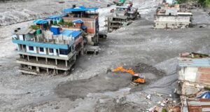 নেপালের ভয়াবহ বন্যায় ২০০ স্কুল শিক্ষার্থী নিখোঁজ