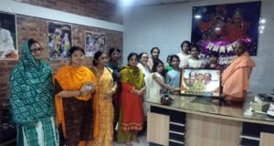 ইসকন যুগলটিলা মন্দিরে রাইকিশোরীর জন্মদিন উদযাপন