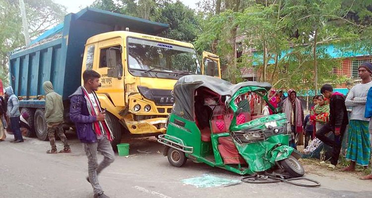 সিলেটে ট্রাক-সিএনজির মুখোমুখি সংঘর্ষে নিহত ৪