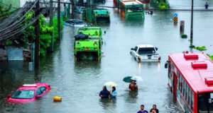 ভারী বর্ষণ ও ভয়াবহ বন্যায় থাইল্যান্ডে মৃতের সংখ্যা বেড়ে ২৩