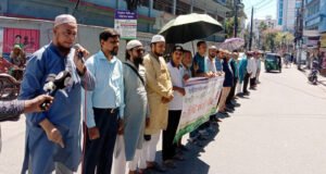 দুর্ঘটনা ও যানজট থেকে রক্ষা পেতে নগরীর সকল রাস্তায় ডিভাইডার স্থাপনের জোর দাবি