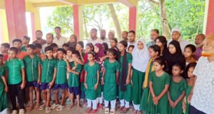 শান্তিগঞ্জে দরিদ্র শিক্ষার্থীদের পাশে স্পেন প্রবাসী দবির তালুকদার