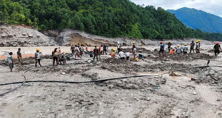 নেপাল-তিব্বতের ভয়াবহ বন্যায় মৃত্যু বেড়ে ১২২৫