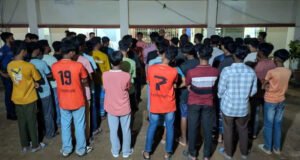 কিশোর গ্যাংবিরোধী অভিযানে আটক ৩৭০