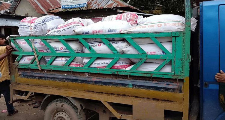 মাধবপুরে বিএনপি নেতার বিরুদ্ধে সরকারি চাল পাচারের অভিযোগ, পিকআপ আটক