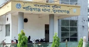 শান্তিগঞ্জে সেজদারত যুবককে ছুরিকাঘাতের অভিযোগ, বাঁচাতে গিয়ে বাবা আহত
