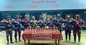 বিশ্বম্ভরপুরে ৮৮ বোতল ভারতীয় দুটি ব্যান্ডের মদ জব্দ