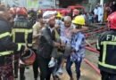 আগুনের ধোঁয়ায় অসুস্থ ৭০ জন কারখানা থেকে উদ্ধার